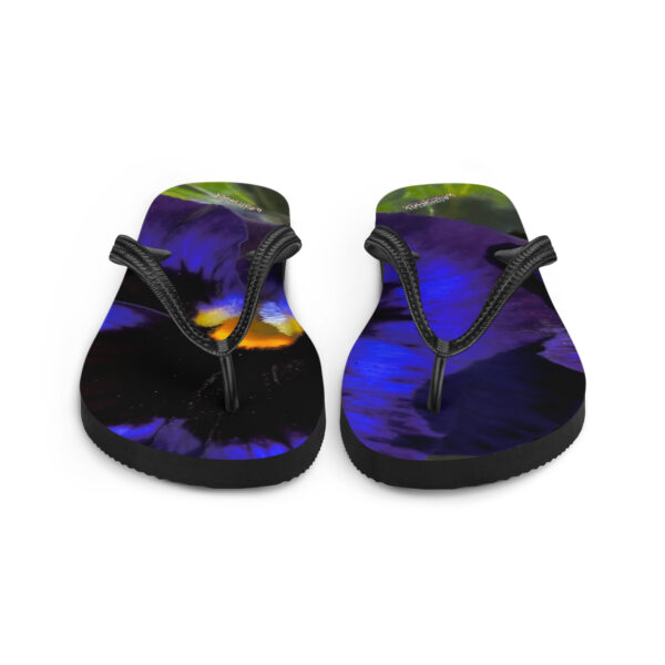 UNed Project 06 Flip-Flops - Image 4