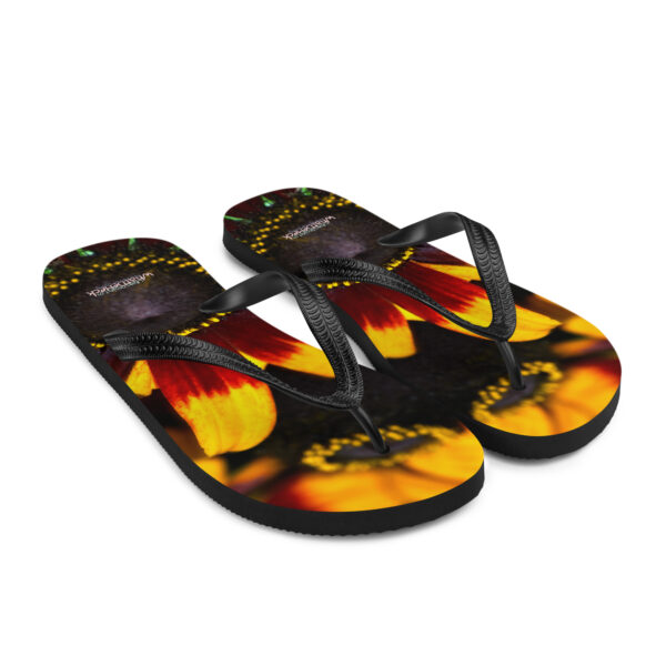 UNed Project 01 Flip-Flops - Image 7