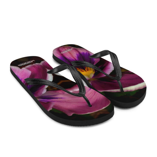 UNed Project 08 Flip-Flops v2 - Image 7