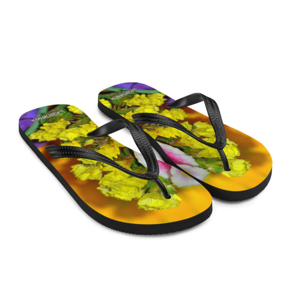 UNed Project 09 Flip-Flops - Image 7