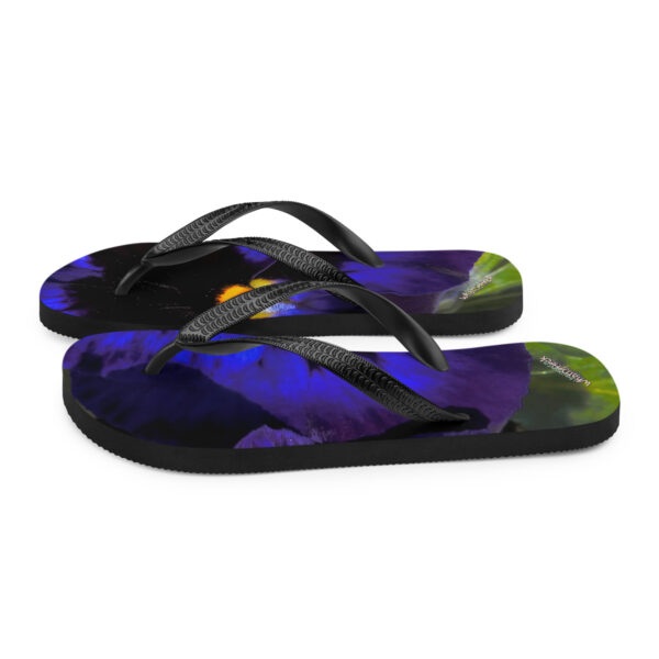 UNed Project 06 Flip-Flops - Image 5