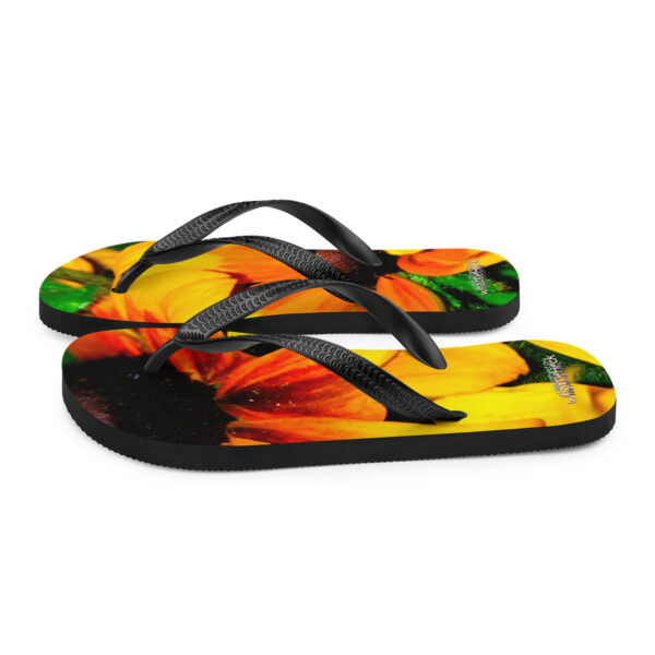 UNed Project 07 Flip-Flops - Image 5