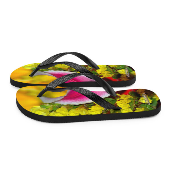 UNed Project 09 Flip-Flops v2 - Image 5