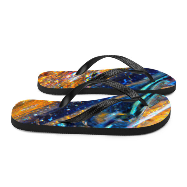 UNed Project 02 Flip-Flops - Image 6