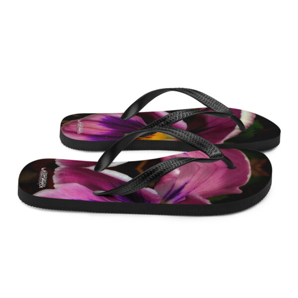 UNed Project 08 Flip-Flops v2 - Image 6